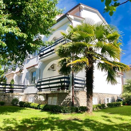 Apartments Bella Vita 1 Малинска Екстериор снимка