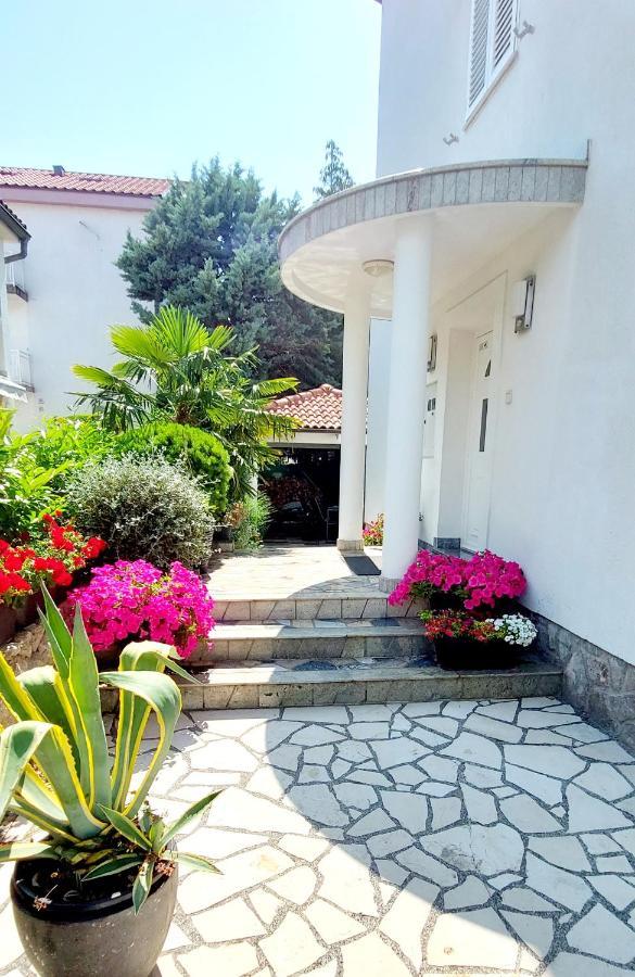 Apartments Bella Vita 1 Малинска Екстериор снимка